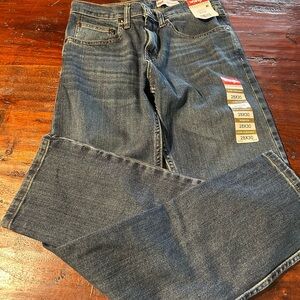 Wrangler Men's Straight Fit Blue Jeans